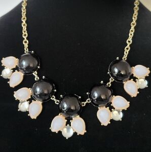 Elegant Multi-Color Acrylic Statement Necklace